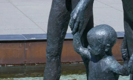 Kan jeg stadig se mine bonusb&oslash;rn efter brud med deres for&aelig;lder?