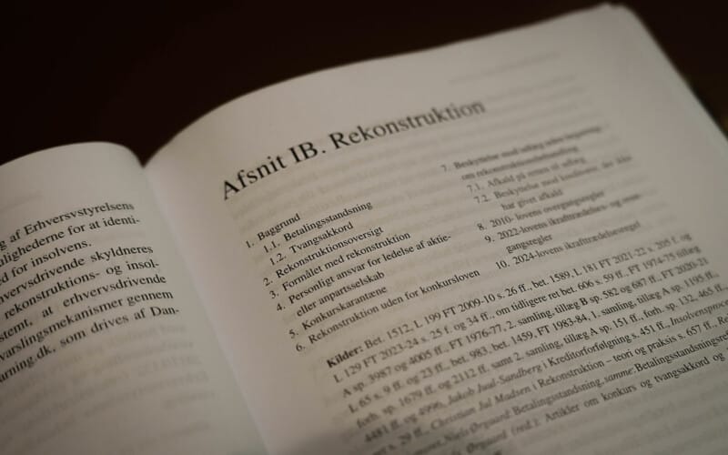 rekonstruktionsbehandling